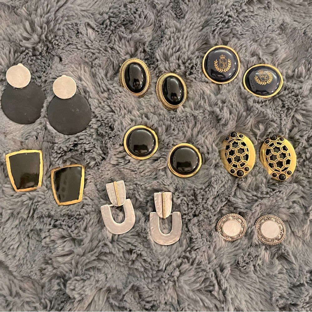 8 pair of stunning clip earrings!
